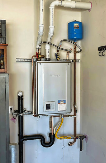 https://kewdalehotwater.com.au/uploads/2025/06/instant-hot-water-systems-98444.jpg